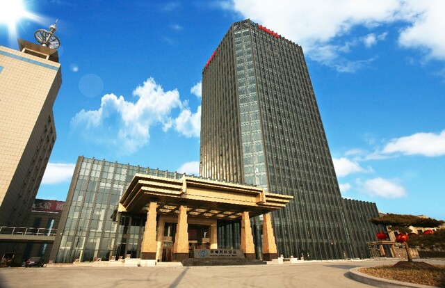 新泰荣峰国际饭店